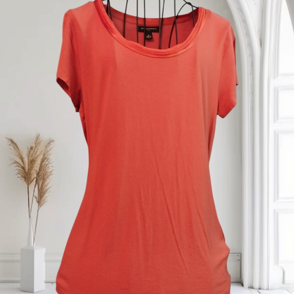 Banana Republic T-Shirt